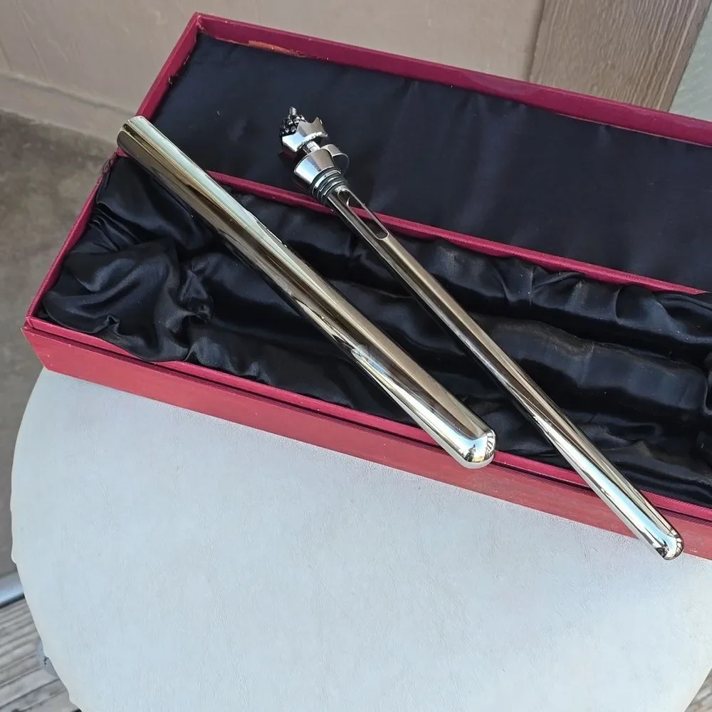Wine Sceptre Silver Wine Chiller & Aerator with Grape Top